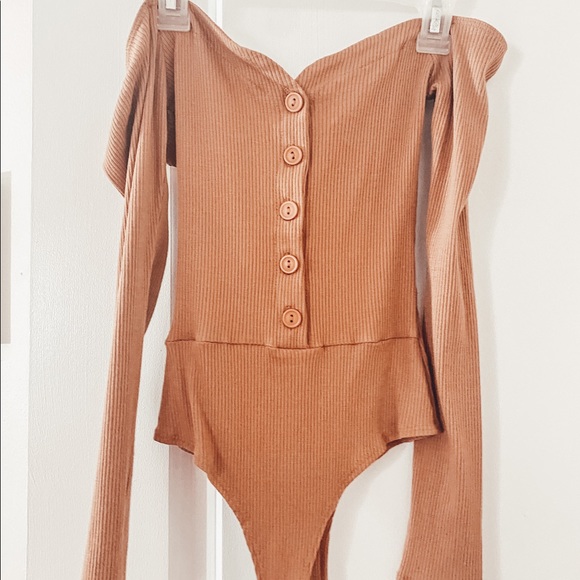 Off Shoulder Bodysuit - Mustard - Picture 6 of 9
